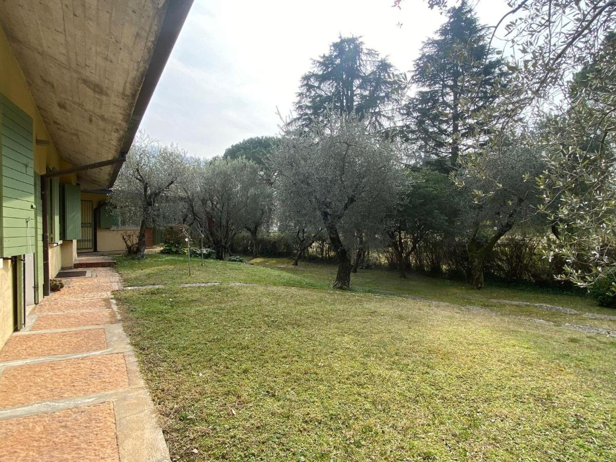Villa Sweet Flower - With Private Pool And Garden Manerba del Garda Εξωτερικό φωτογραφία